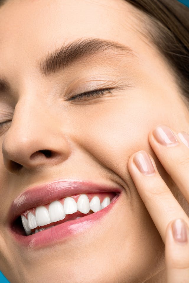 souris ! "Un sourire est une prière silencieuse. Il ouvre le cœur, allège l’âme et relie les êtres. Il change ton énergie avant même de changer ton visage."